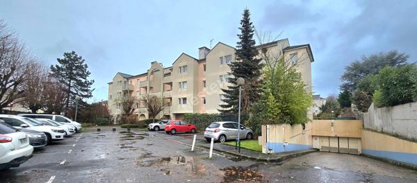 COUP DE COEUR Appartement Livry Gargan Secteur Poudrerie 4 pièce(s) 75.3 m2 avec balcon et place de parking