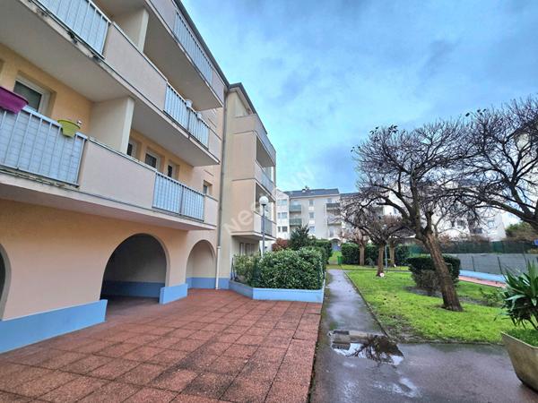 COUP DE COEUR Appartement Livry Gargan Secteur Poudrerie 4 pièce(s) 75.3 m2 avec balcon et place de parking