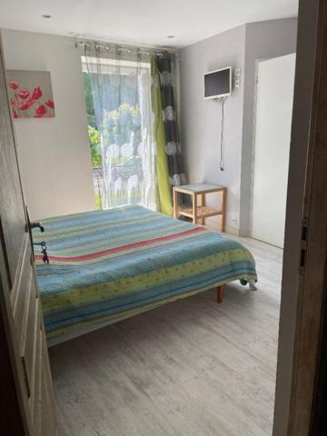 Grande maison avec chambres d'hôtes et café/restaurant Cahors 46000