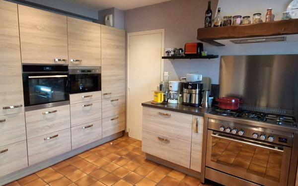 Maison à vendre    6 pièces •  Le Croisic