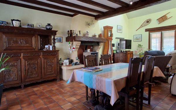 Maison à vendre    6 pièces •  Le Croisic