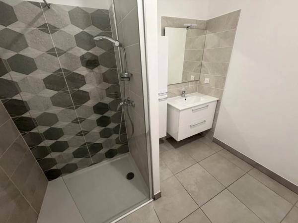 Appartement à louer à Nîmes (30000)