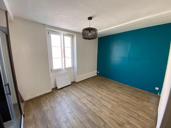 Appartement en rez-de-jardin sur la commune de Jouy-Le-Châtel