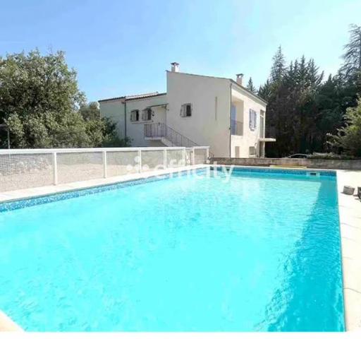 Maison 7 pièces - 170 m²