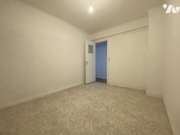 CAMBRAI : Maison familiale trois chambres- jardin - garage non attenant