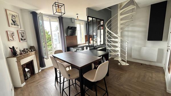 F3 en duplex rénové avec parking
