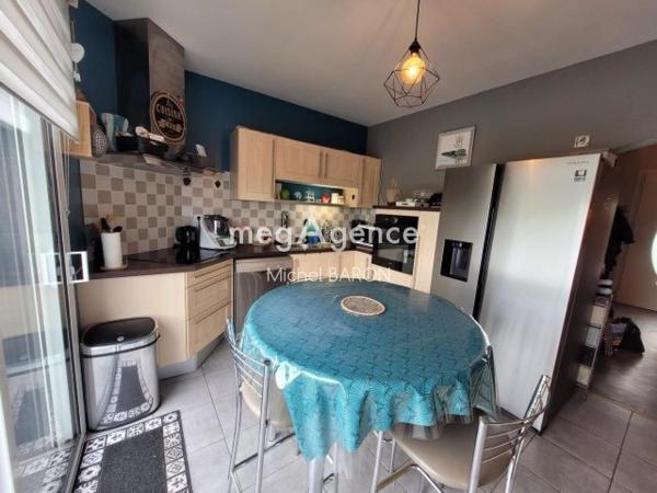 Maison à RENAZE, 53800 - 9 pièces 182m²