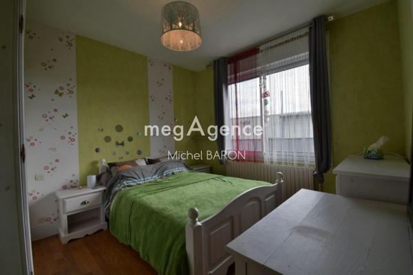 Maison à RENAZE, 53800 - 9 pièces 182m²