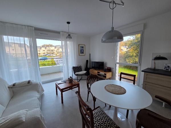 Appartement T3 avec balcon, résidence sécurisée à Concarneau