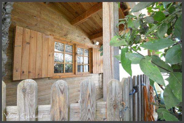 Maison familiale de plain-pied à Saint-Vivien (Gironde) – 5 chambres, garage, grand terrain clos