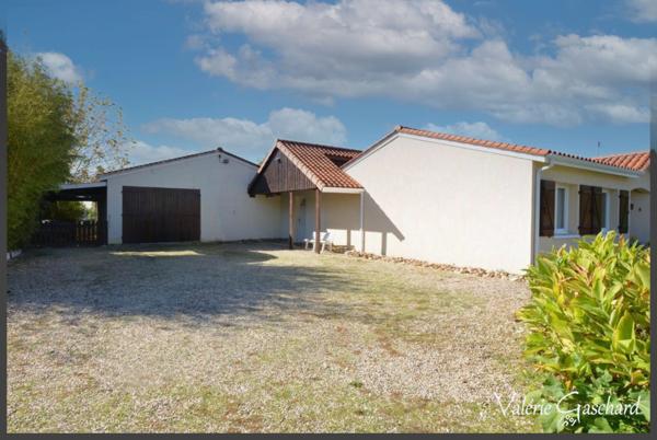 Maison familiale de plain-pied à Saint-Vivien (Gironde) – 5 chambres, garage, grand terrain clos