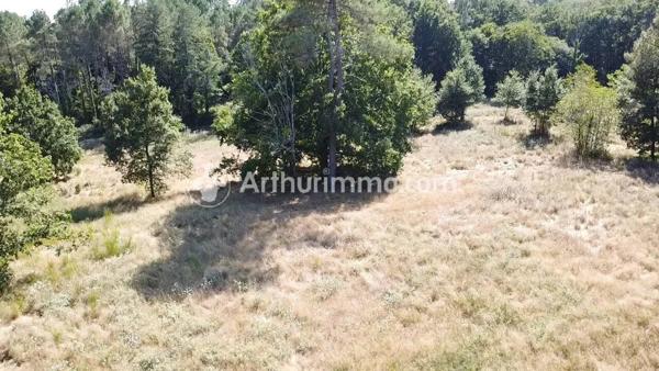 Vente Terrain 2921 m2 à Neuvic