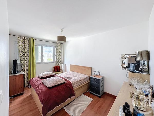 Appartement T4 à vendre  4 pièces - 76 m2 ORLEANS - 45