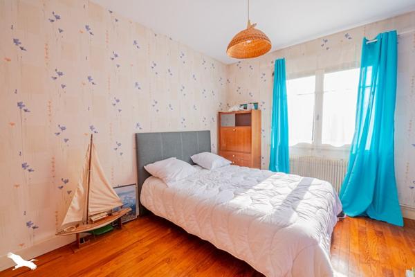 Maison à vendre |  Ambarès-et-Lagrave |  7 pièces | 104 m²