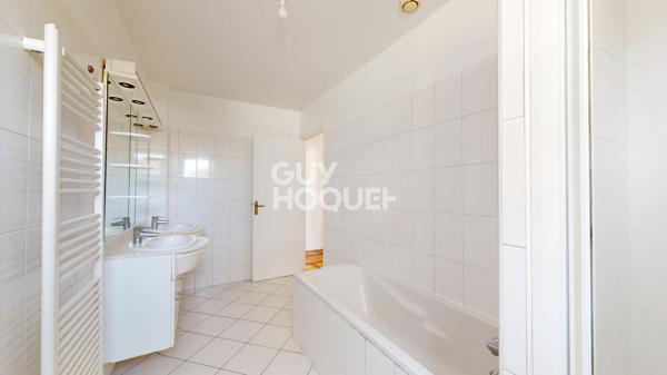 Bagnolet ? Rue Franklin ? Maison 3 pièces de 71 m² avec terrasse et garage