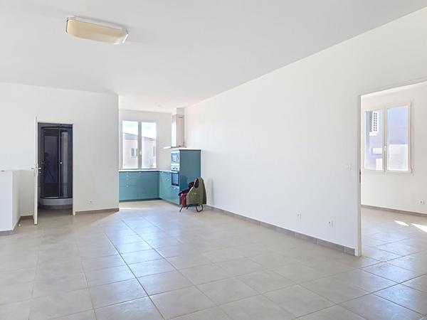 Local professionnel 160 m2  BUREAUX