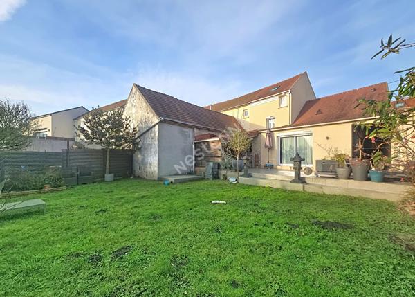 MAREIL EN FRANCE 3 CHAMBRES JARDIN CLOS