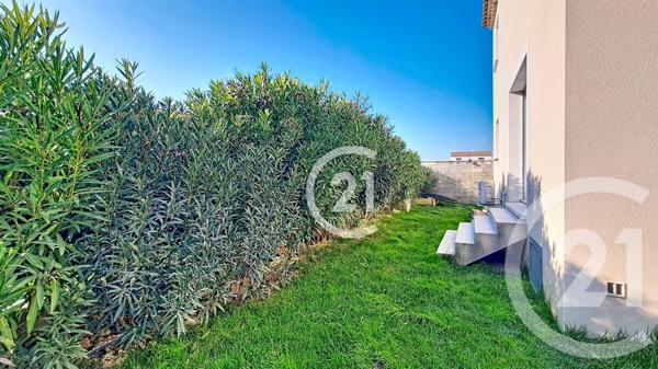 Maison à vendre  4 pièces - 96,60 m2 RAPHELE LES ARLES - 13