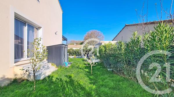 Maison à vendre  4 pièces - 96,60 m2 RAPHELE LES ARLES - 13