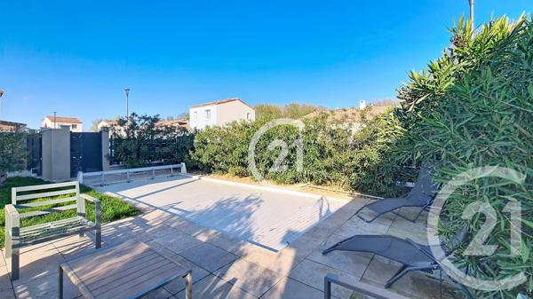Maison à vendre  4 pièces - 96,60 m2 RAPHELE LES ARLES - 13