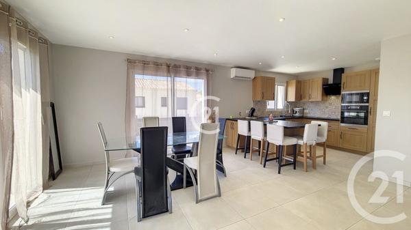 Maison à vendre  4 pièces - 96,60 m2 RAPHELE LES ARLES - 13