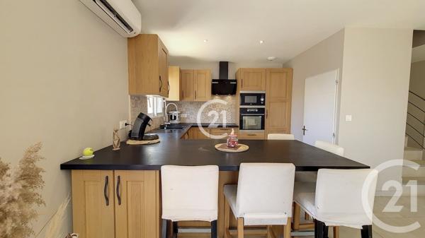 Maison à vendre  4 pièces - 96,60 m2 RAPHELE LES ARLES - 13