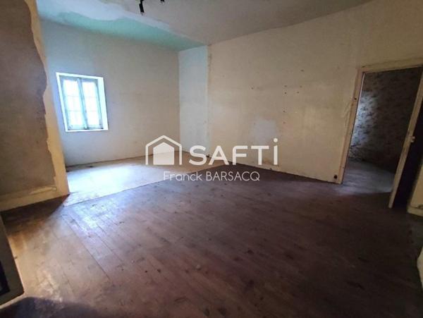 GRAND APPARTEMENT EN REZ DE CHAUSSEE AVEC JARDIN