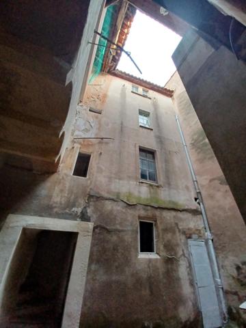 immeuble  de 65M2 -2 appartements