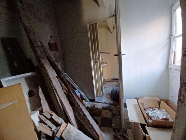 immeuble  de 65M2 -2 appartements