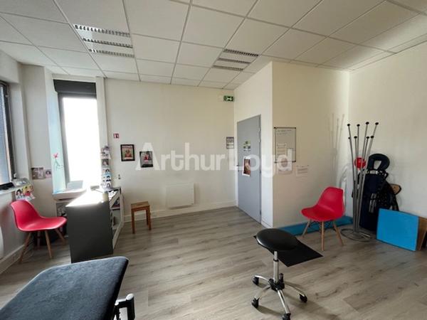 Bureaux à louer à Valenciennes avec parkings et accès immédiat centre ville