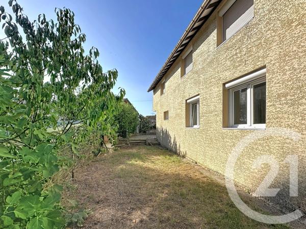 Maison à vendre  8 pièces - 132 m 2   DANJOUTIN  - 90