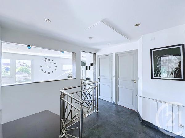 Maison à vendre  8 pièces - 132 m 2   DANJOUTIN  - 90