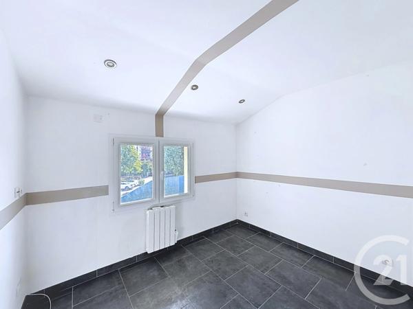Maison à vendre  8 pièces - 132 m 2   DANJOUTIN  - 90