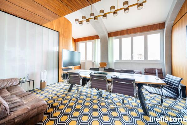 Bureaux à louer à PARIS 75008