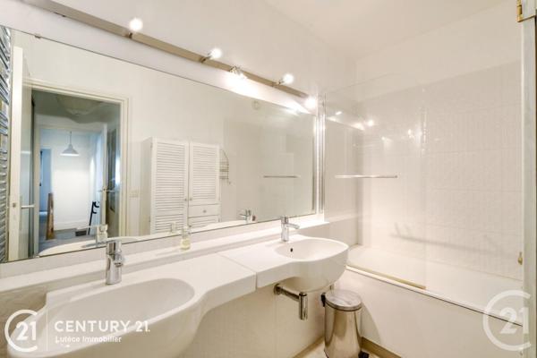 Appartement F7 à vendre  7 pièces - 130 m2 PARIS - 75014