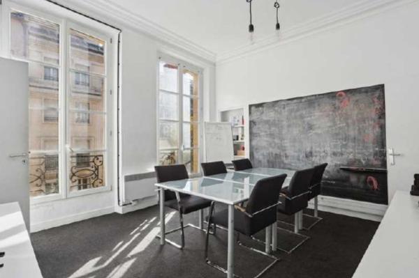 Bureaux à louer à PARIS 75003
