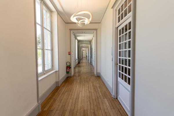 Surfaces de bureaux de standing, cadre unique et prestations exclusives