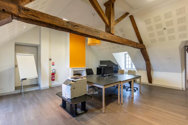 Surfaces de bureaux de standing, cadre unique et prestations exclusives