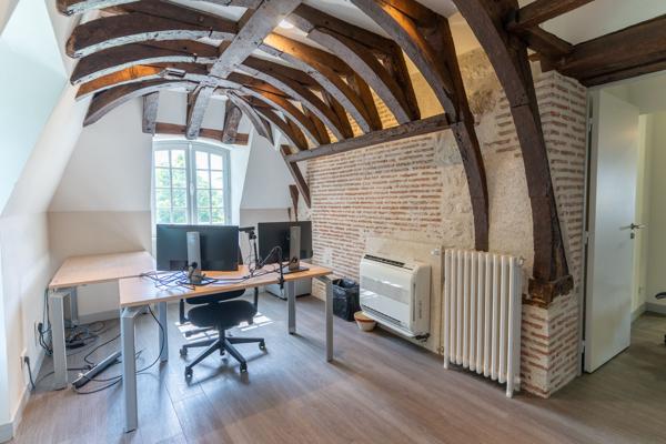 Surfaces de bureaux de standing, cadre unique et prestations exclusives