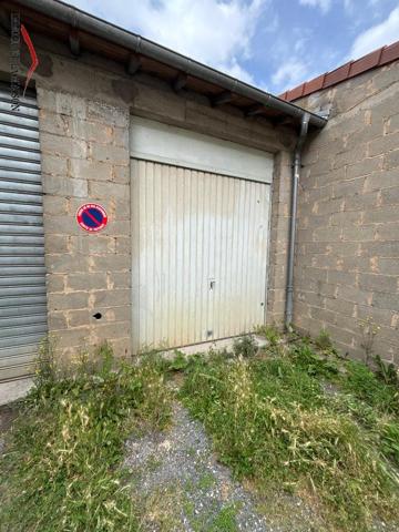 GARAGE FERME - Nous vous proposons un garage spacieux ...