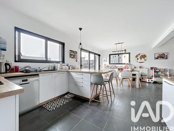 Maison à vendre 4 pièces 103 m² Gévezé