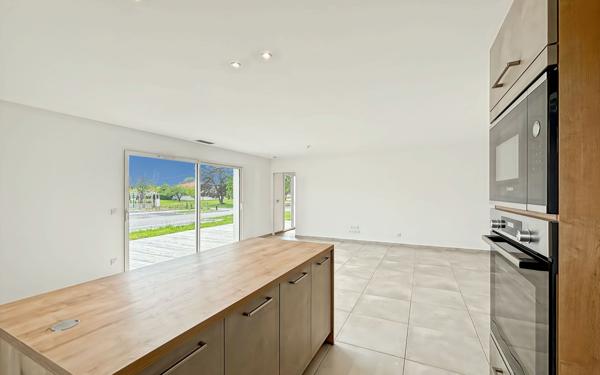 Maison à vendre    4 pièces •  Montbeton