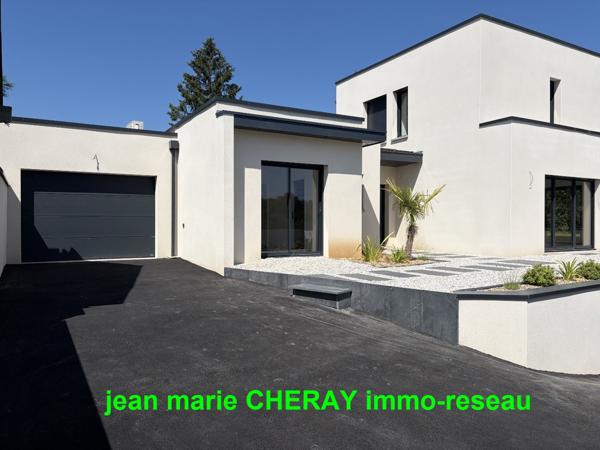 Maison à JUIGNE SUR LOIRE (49610)