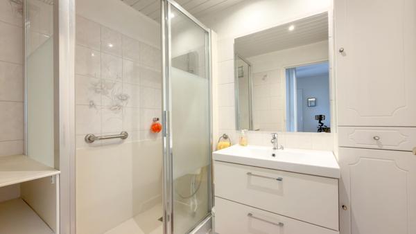 Appartement 3 pièce(s) 68.51 m2 au dernier étage avec ascenseur