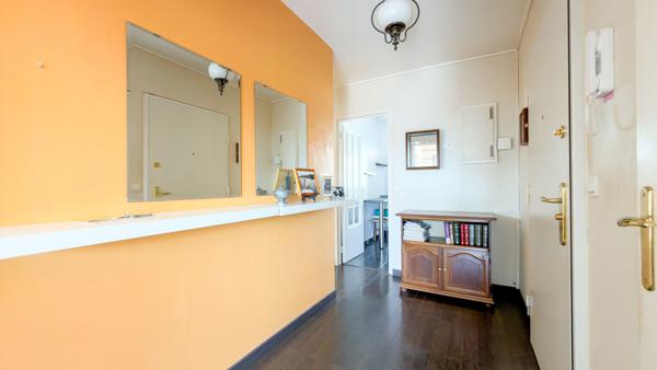 Appartement 3 pièce(s) 68.51 m2 au dernier étage avec ascenseur