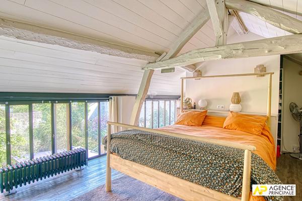 La Celle Saint-Cloud Les Gressets Maison 9 pièces 219m² habitables (310m² au sol ) sur parcelle de 680 m² avec garage et piscine 1 450 000 € **  - Référence  28160