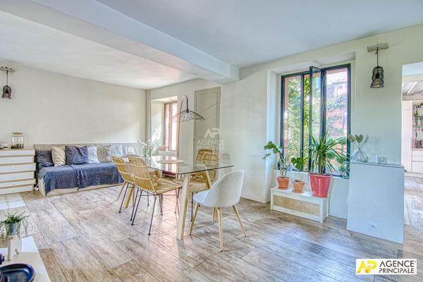 La Celle Saint-Cloud Les Gressets Maison 9 pièces 219m² habitables (310m² au sol ) sur parcelle de 680 m² avec garage et piscine 1 450 000 € **  - Référence  28160