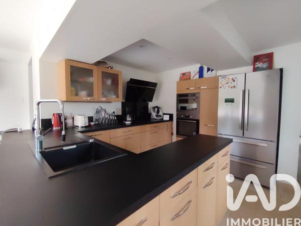 Maison à vendre 6 pièces 217,65 m² Coulonges-sur-Sarthe