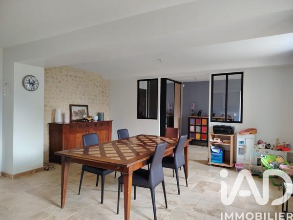 Maison à vendre 6 pièces 217,65 m² Coulonges-sur-Sarthe