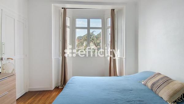Appartement
         4 pièces
        - 91 m² 283 500 €*